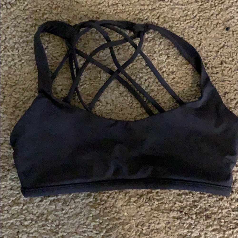 Black Lululemon strappy back sports bra